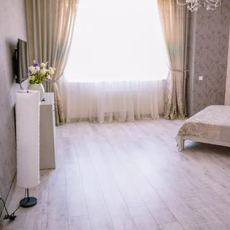 Arcadia 2-bedroom Apartment Odesa