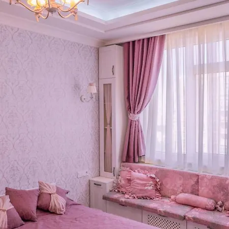 Arcadia 2-bedroom Apartment Odesa