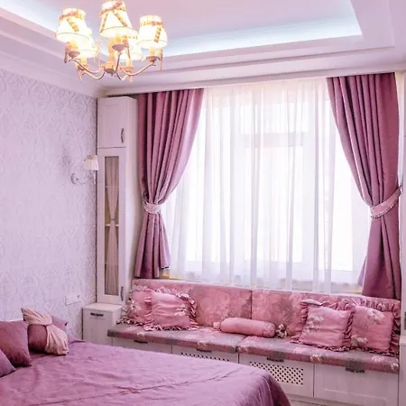Arcadia 2-bedroom * Odesa